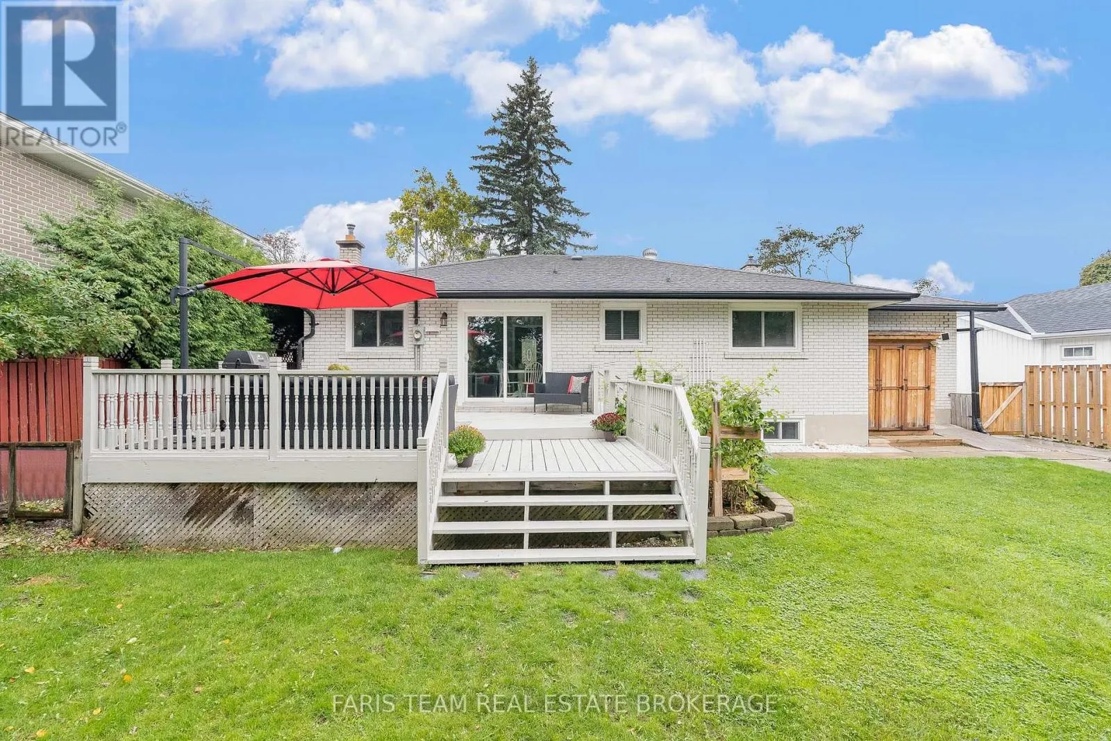 27 OTTAWAY AVENUE