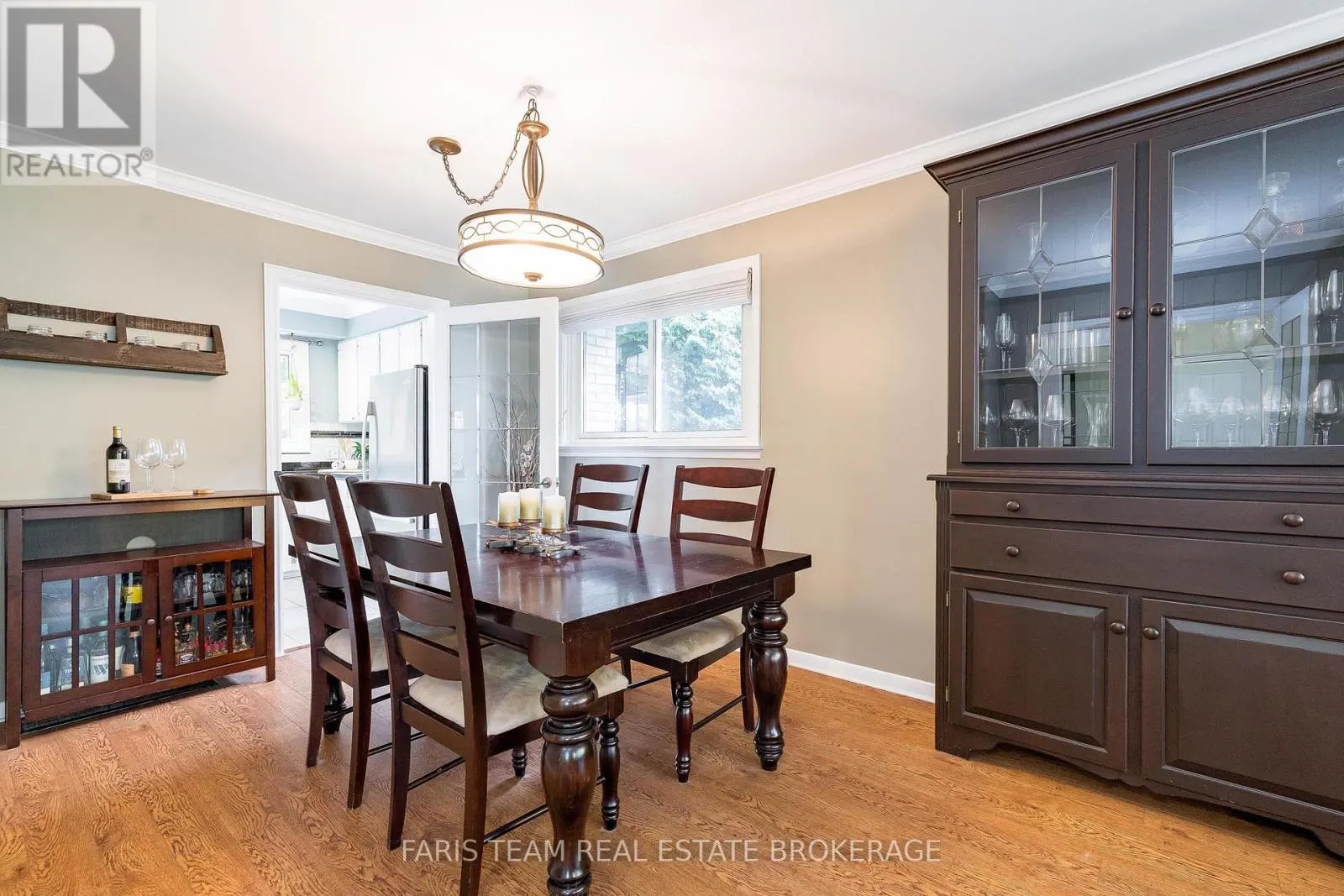 27 OTTAWAY AVENUE