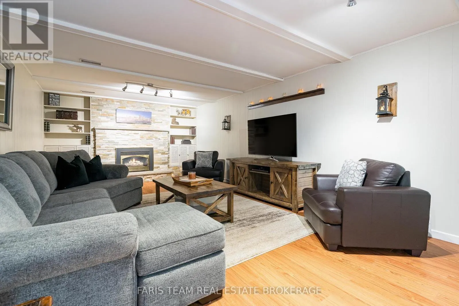 27 OTTAWAY AVENUE