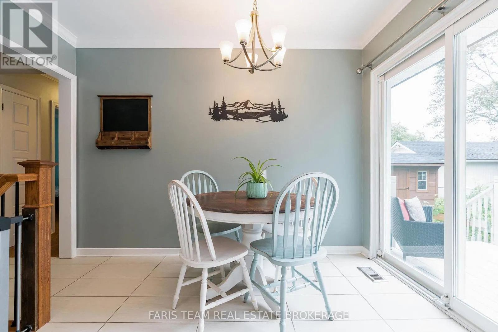 27 OTTAWAY AVENUE