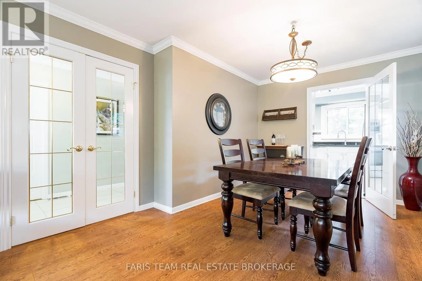 27 OTTAWAY AVENUE