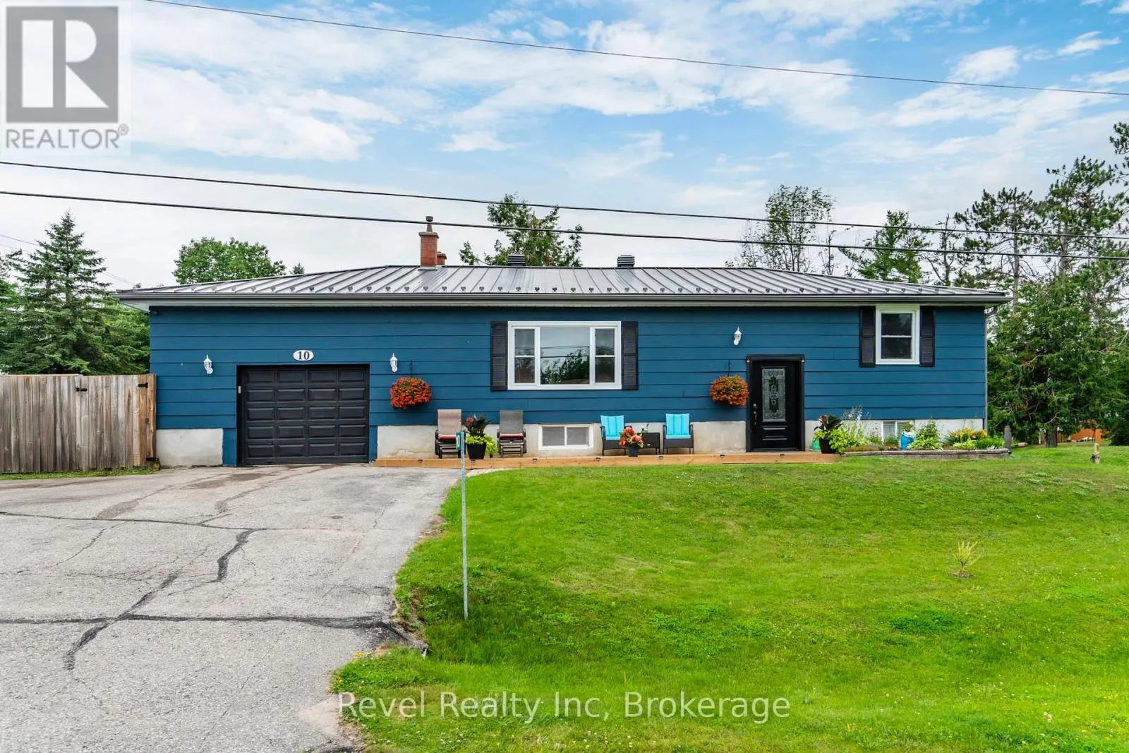 10 JAMIESON CRESCENT