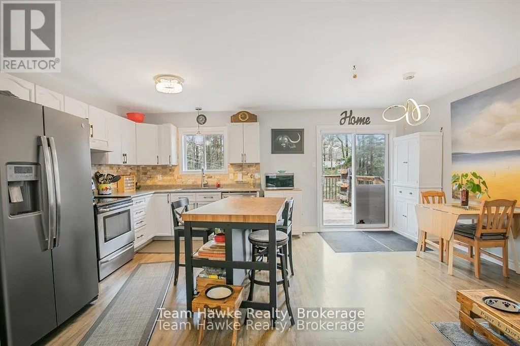 22 LAURIER BOULEVARD