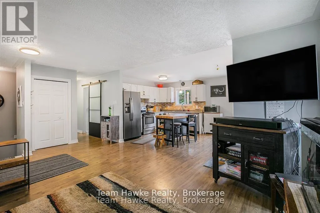 22 LAURIER BOULEVARD