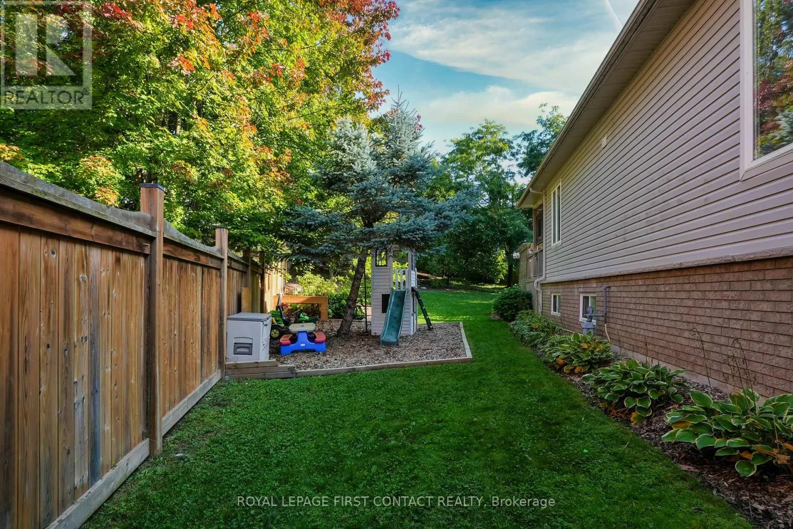 28 WINDSOR CRESCENT