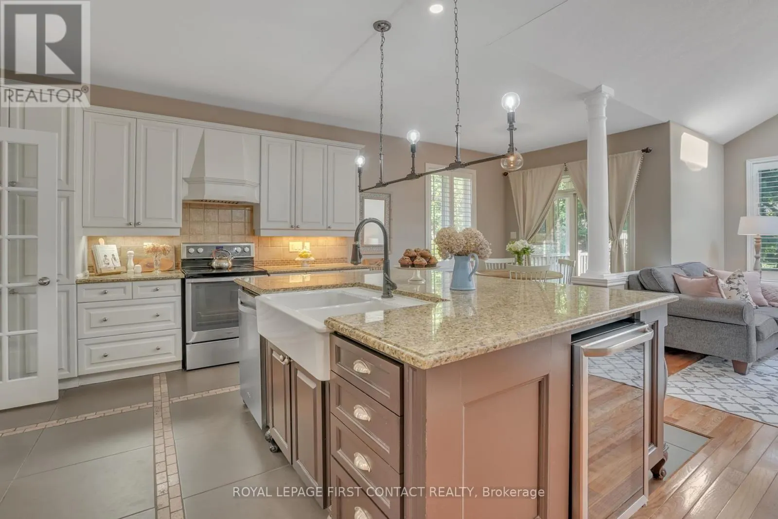 28 WINDSOR CRESCENT