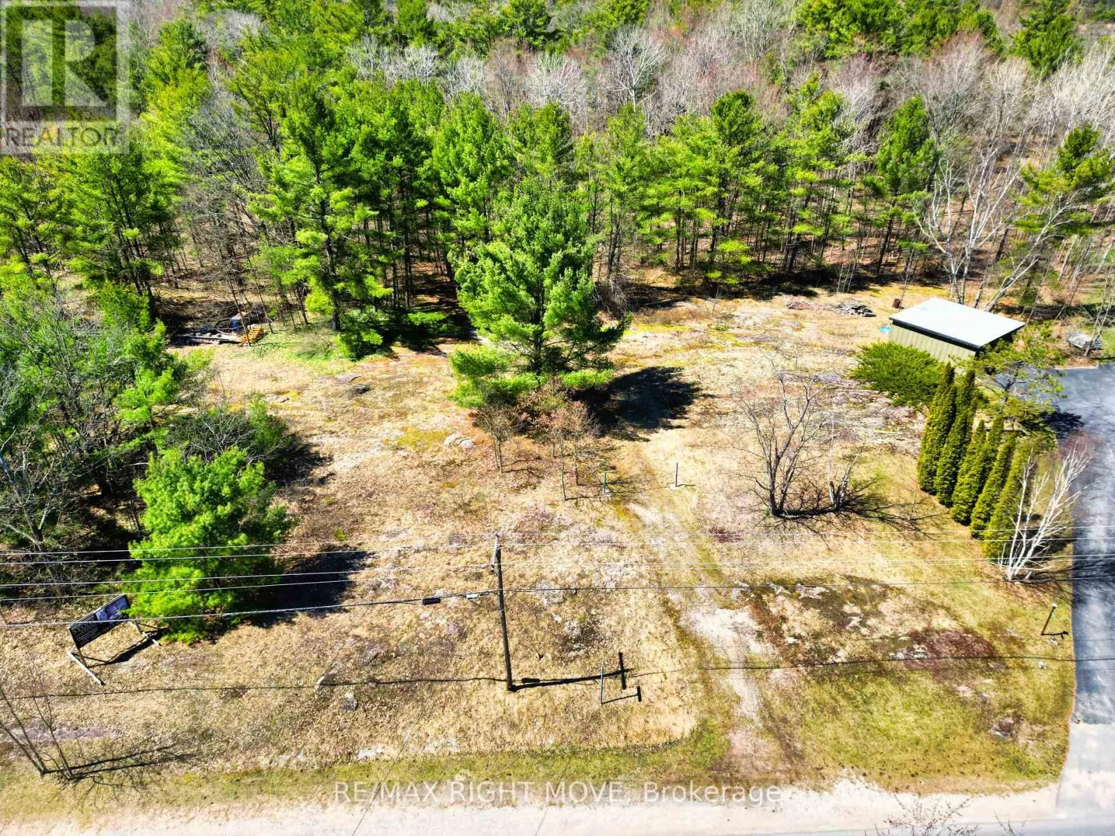 4544 BOWLES LANE
