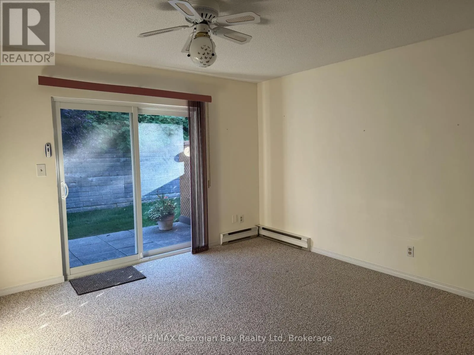 17 - 696 KING STREET, #17