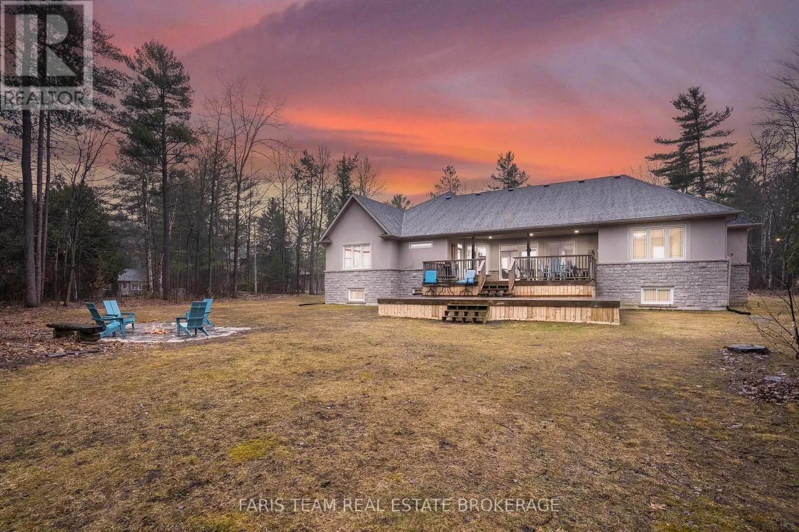 138 KNOX ROAD E