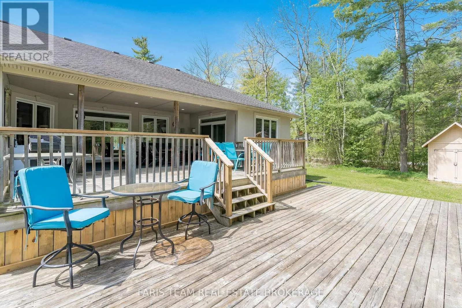 138 KNOX ROAD E