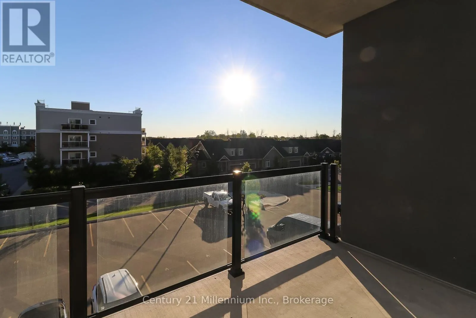306 - 4 KIMBERLY LANE, #306