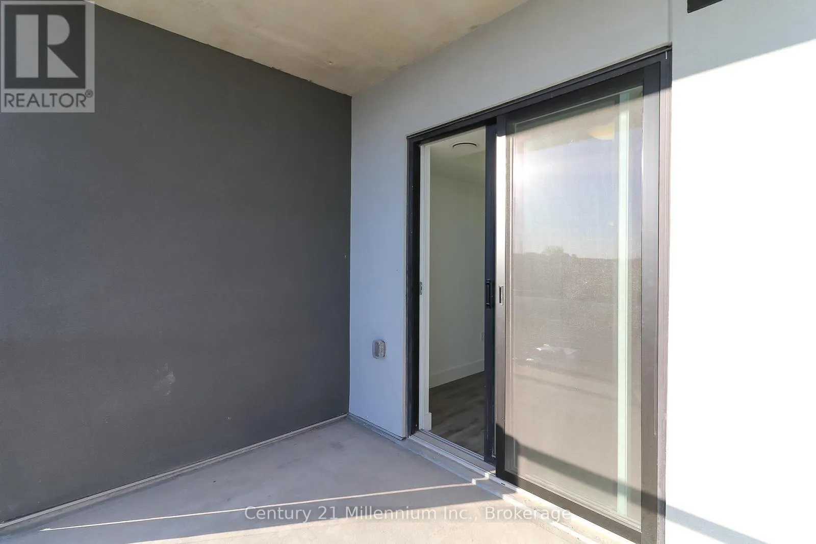 306 - 4 KIMBERLY LANE, #306