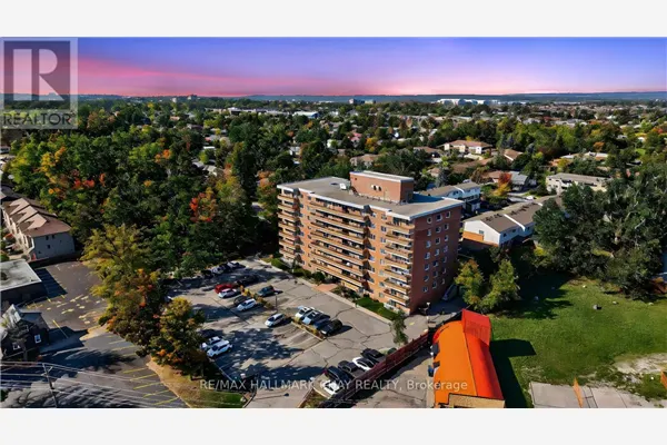 705 - 414 BLAKE STREET