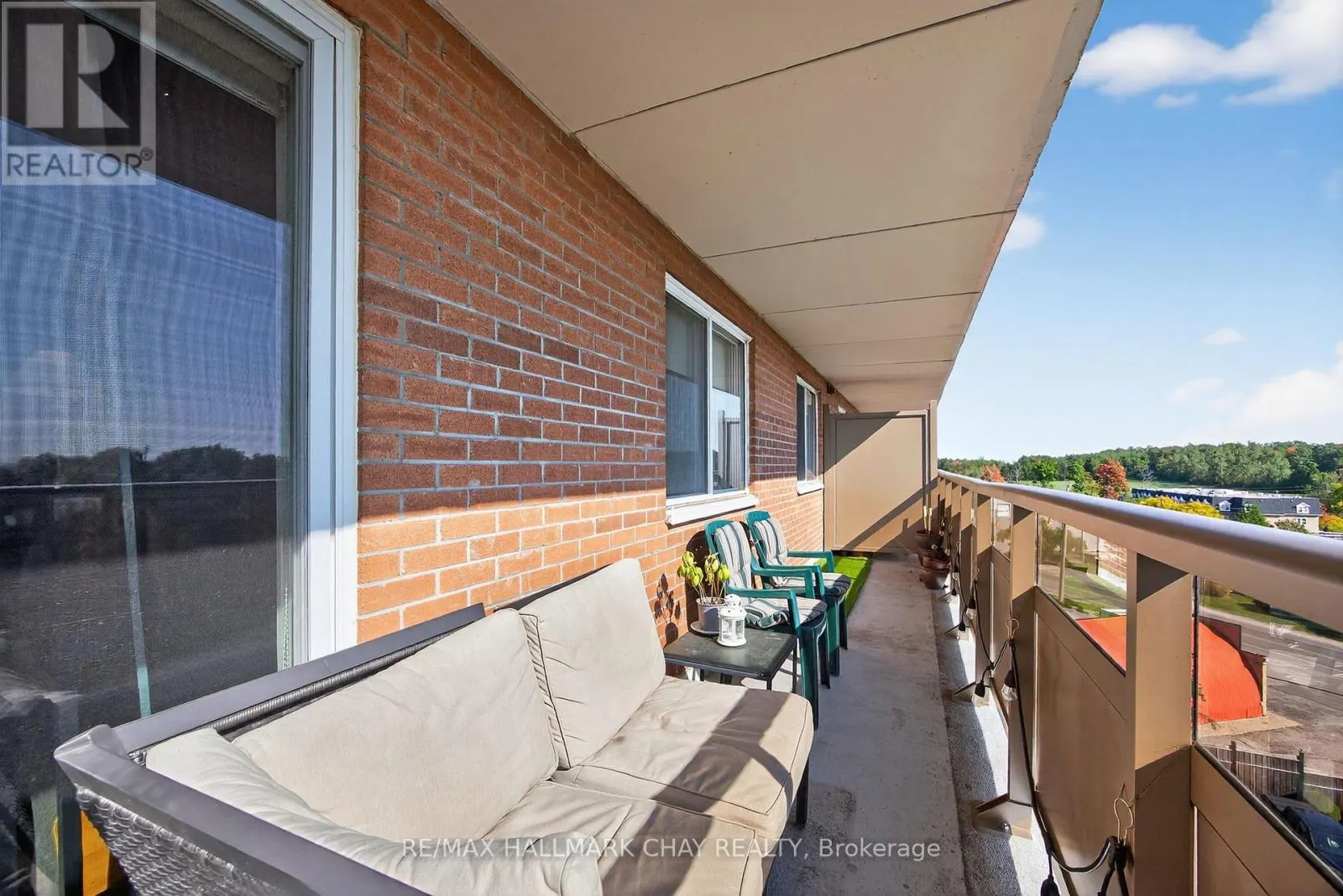 705 - 414 BLAKE STREET