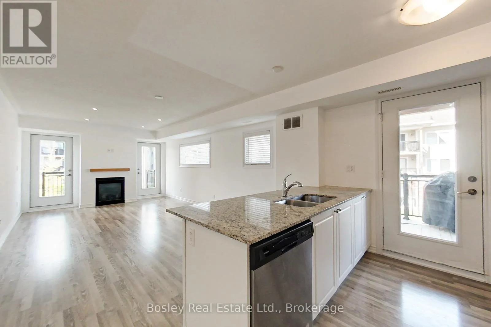 208 - 2 COVE COURT, #208