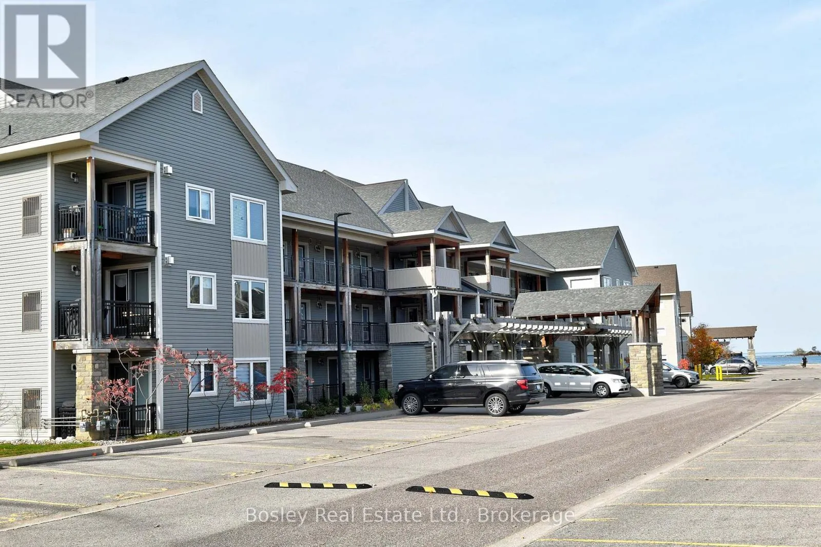 208 - 2 COVE COURT, #208