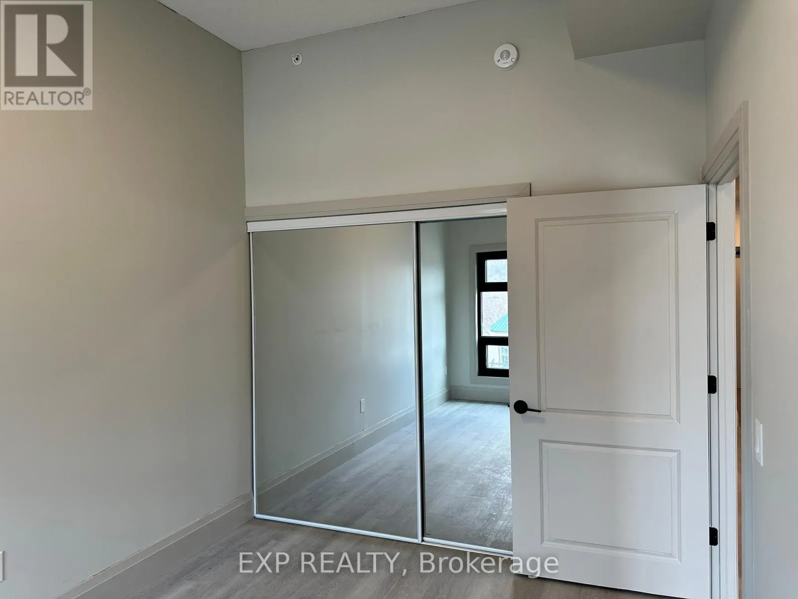 413 - 75 BARRIE ROAD