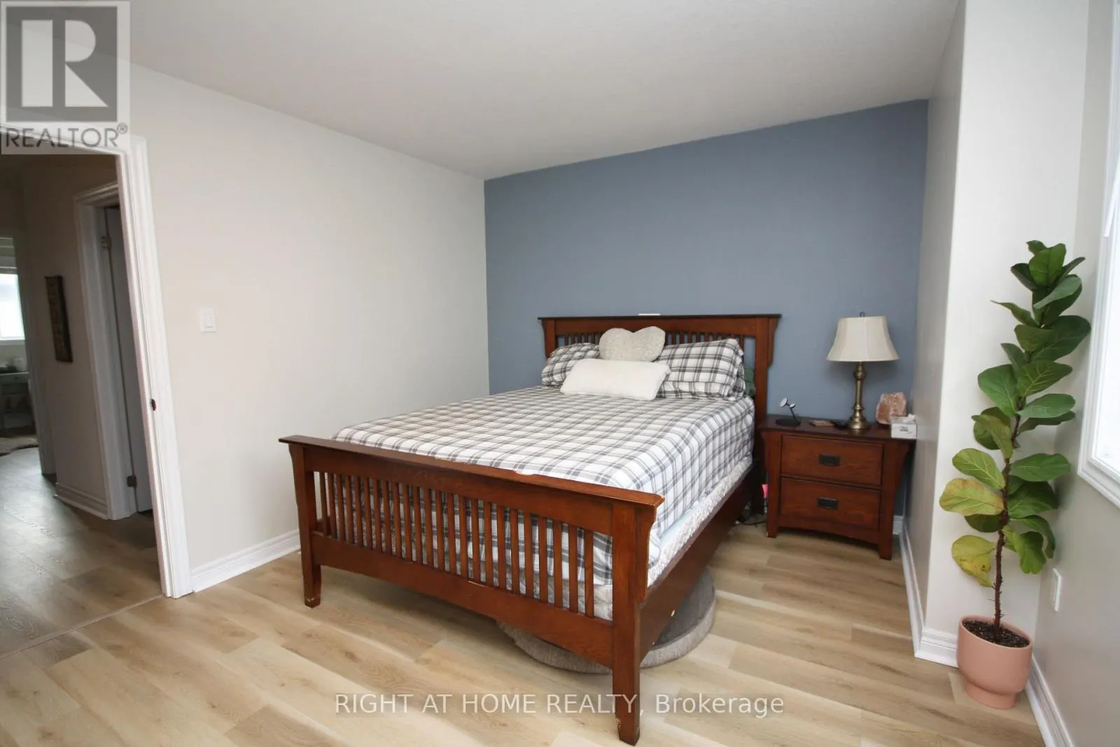 1039 COOK DRIVE