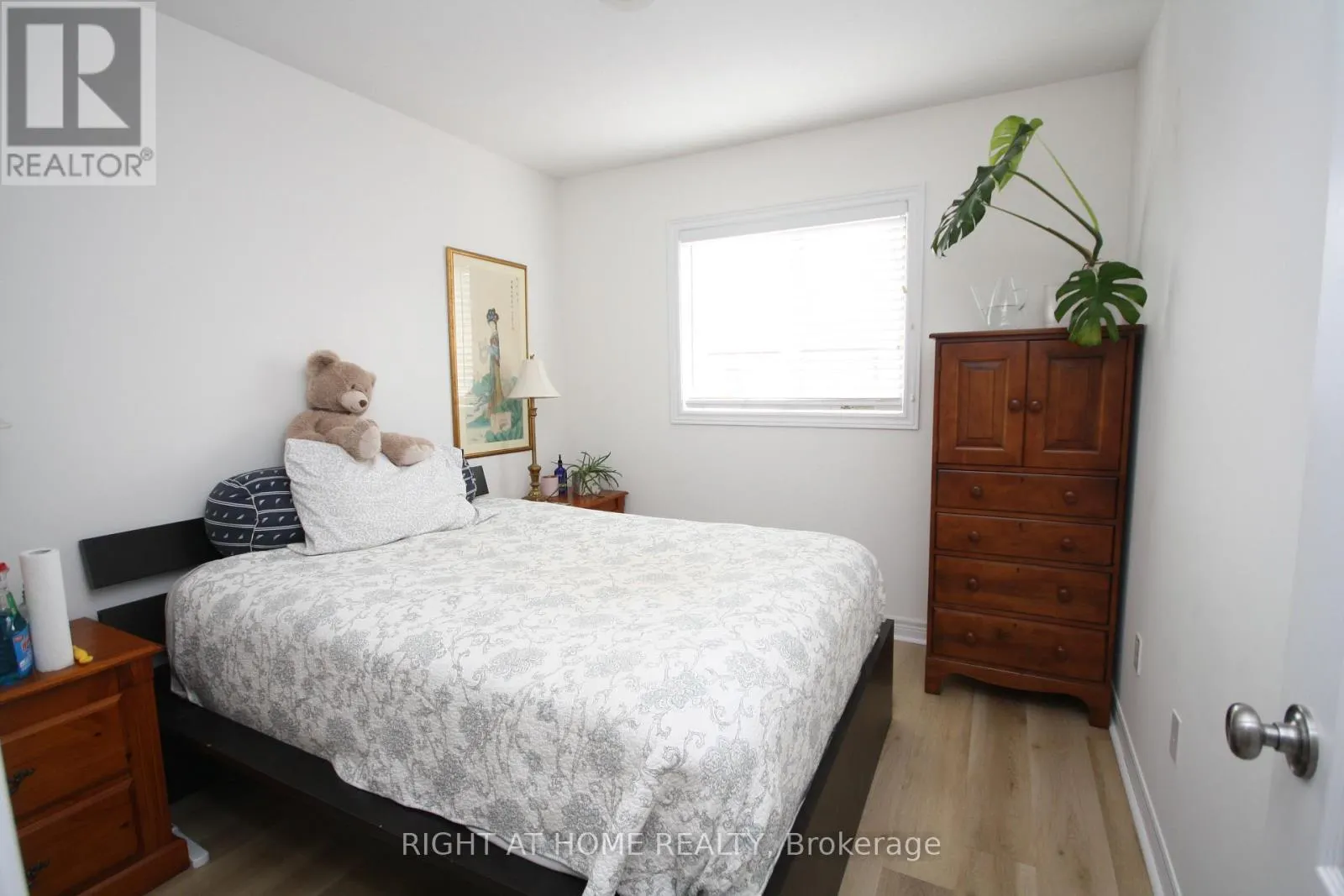 1039 COOK DRIVE