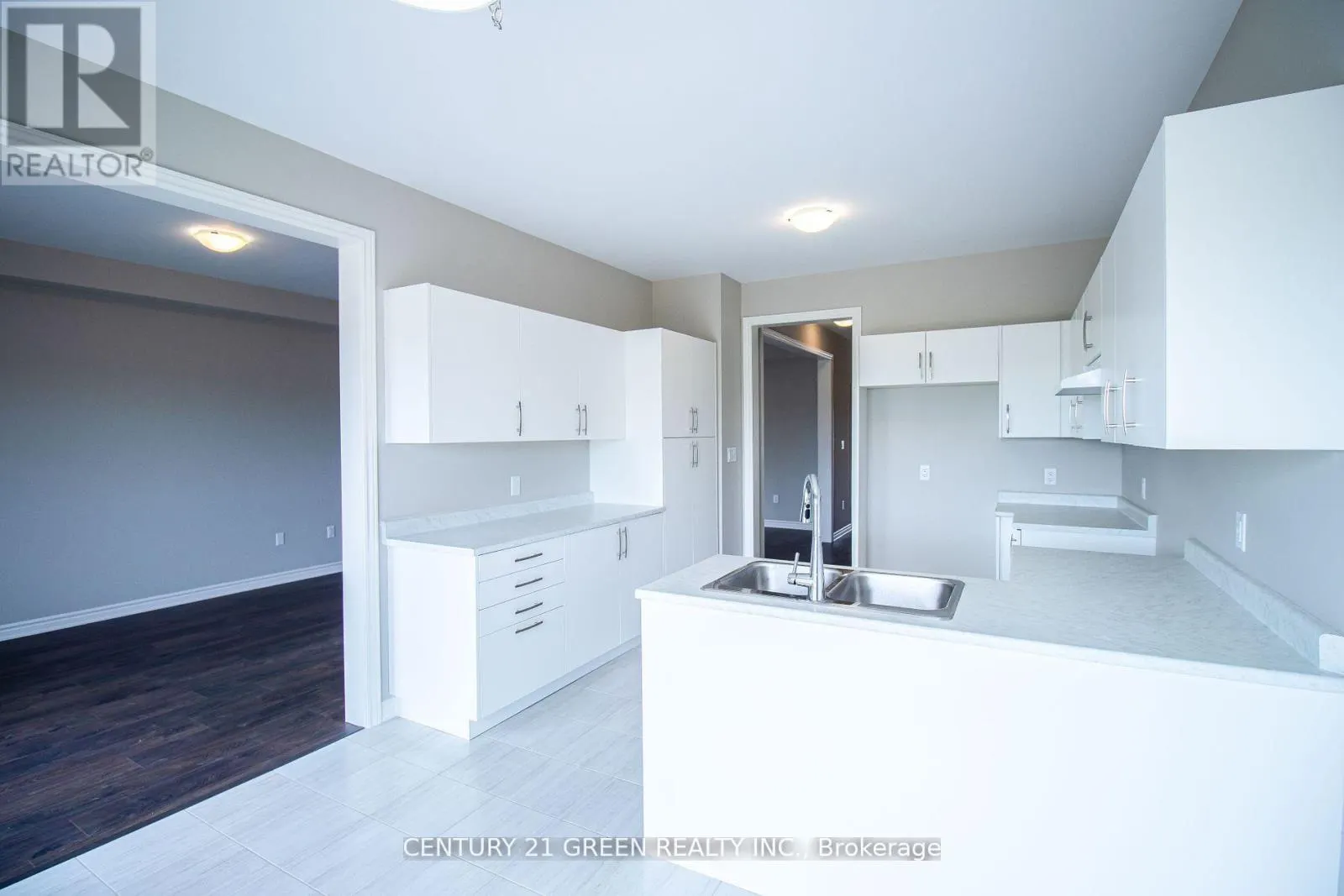 274 SPRINGFIELD CRESCENT