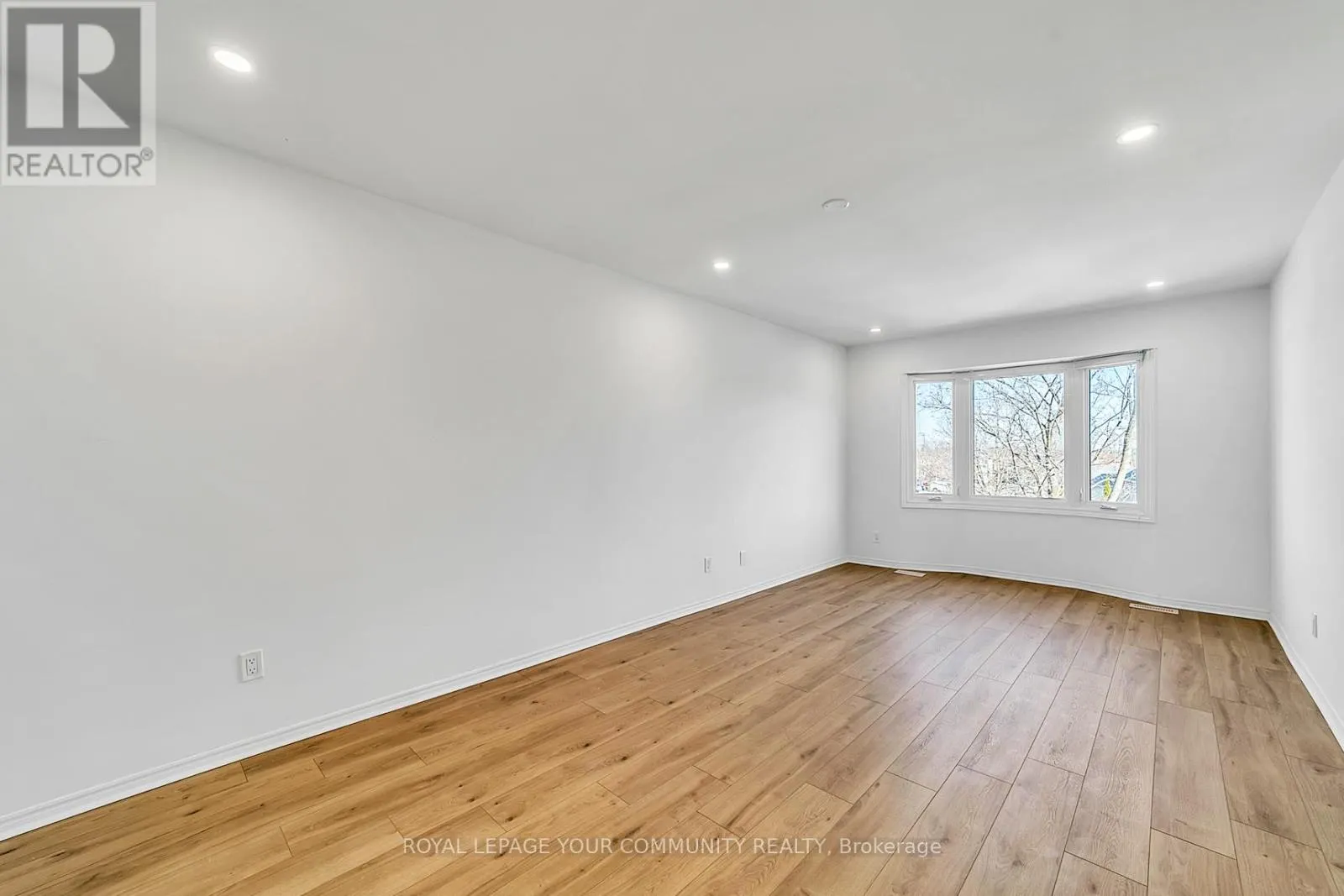 391 HICKLING TRAIL