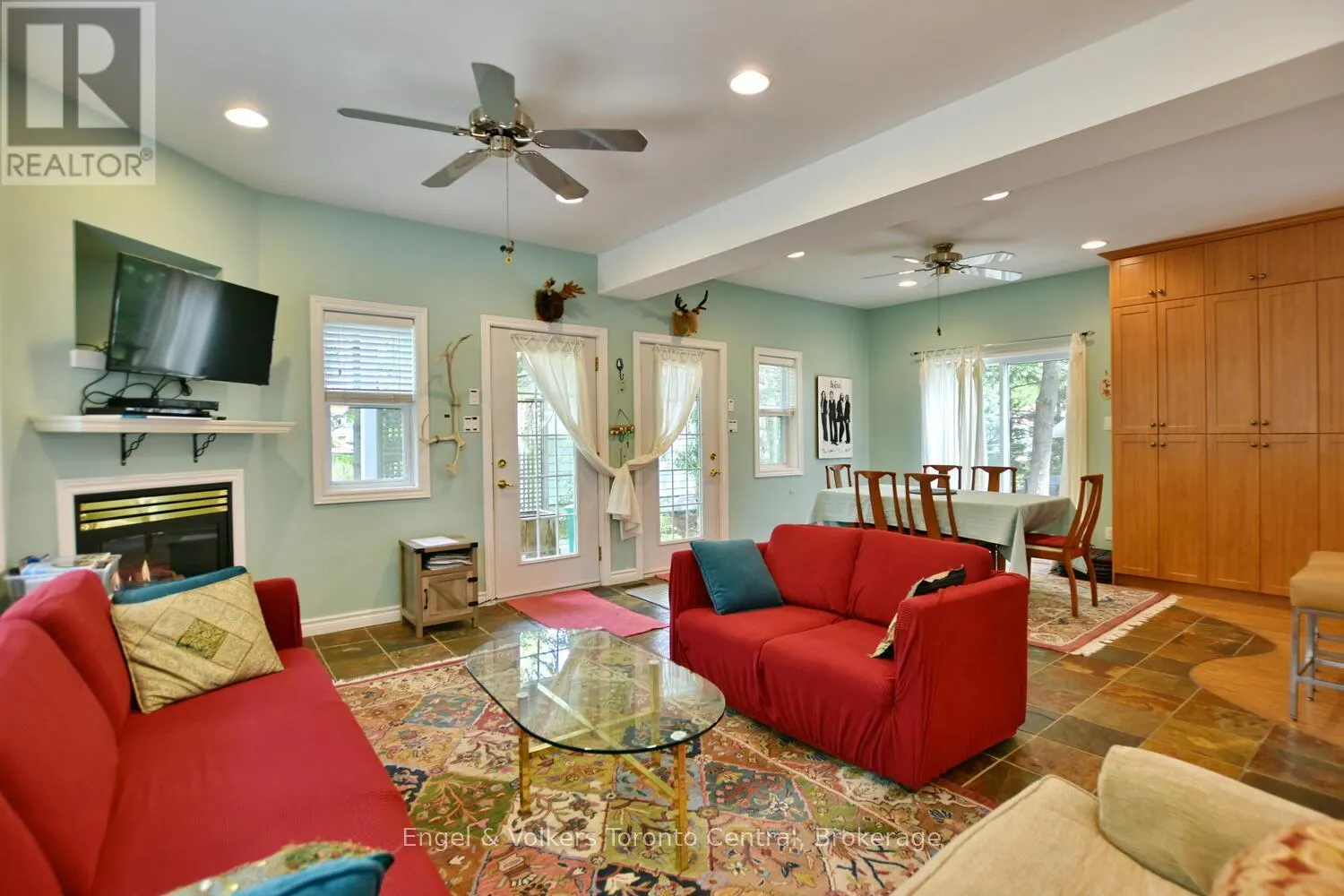 21 47TH STREET N