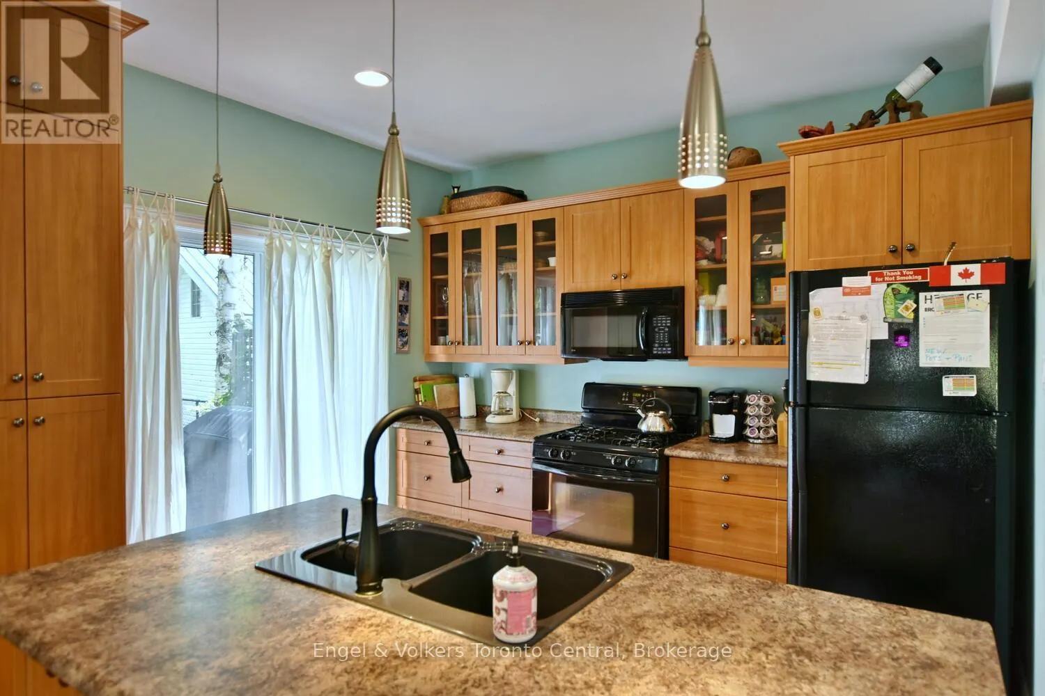 21 47TH STREET N