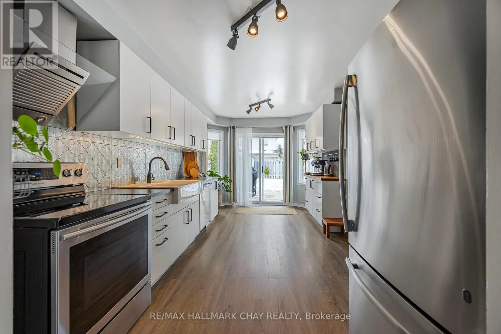 20 BASSWOOD DRIVE