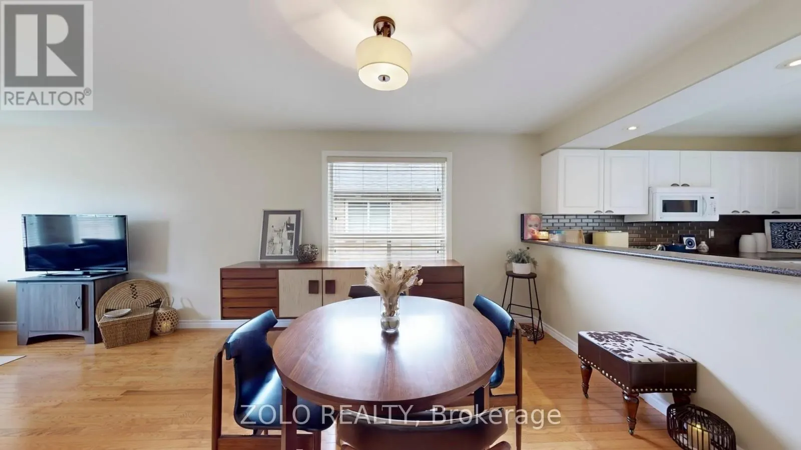 7 GOLDEN EAGLE WAY