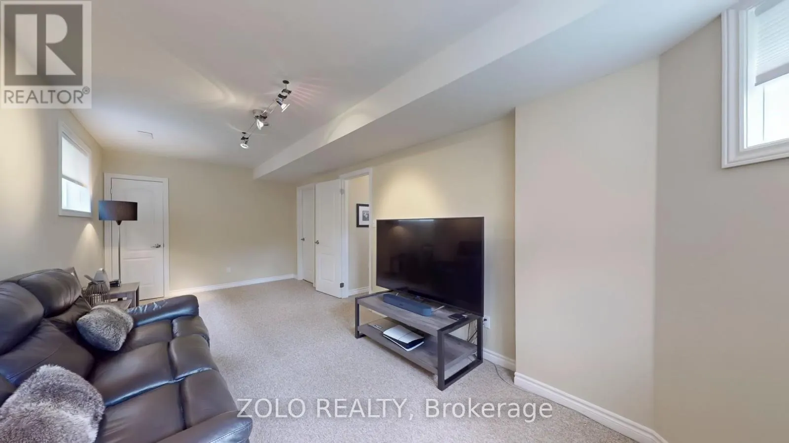7 GOLDEN EAGLE WAY