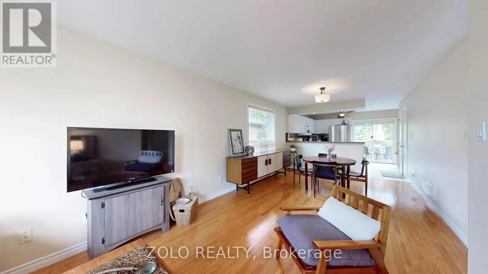 7 GOLDEN EAGLE WAY