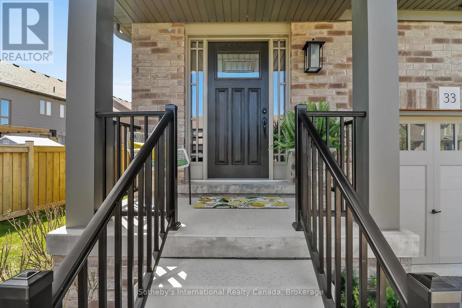 33 FOLEY CRESCENT