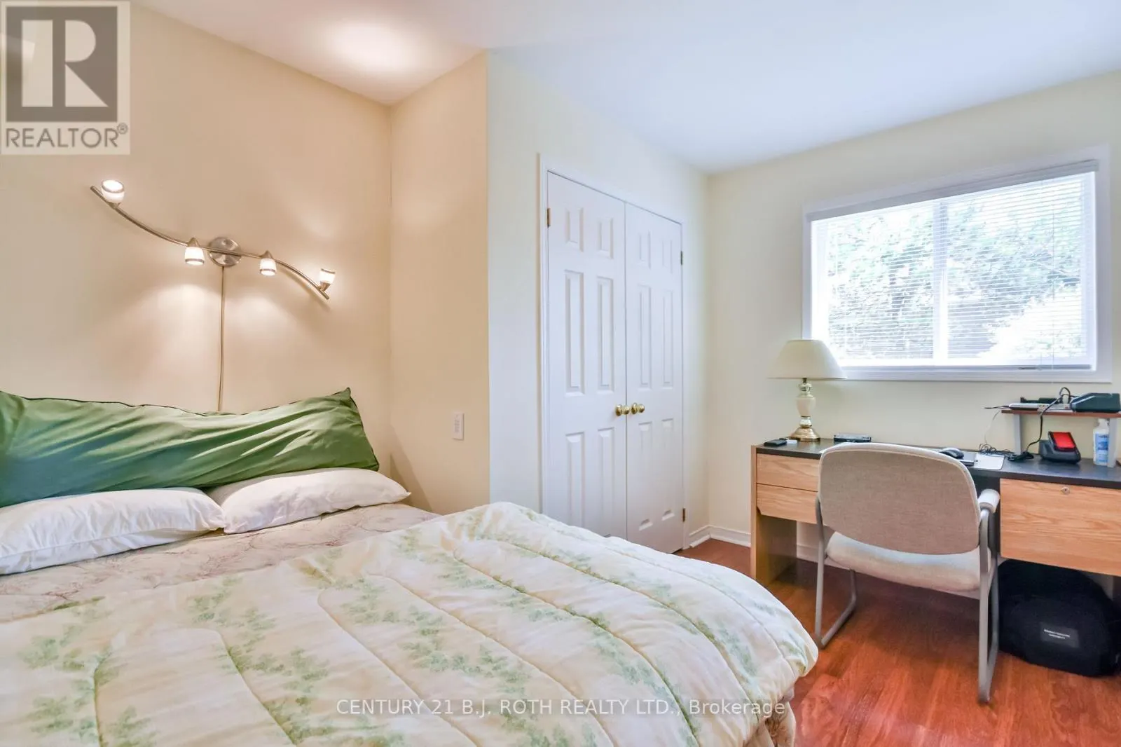 127 GOLDEN MEADOW ROAD