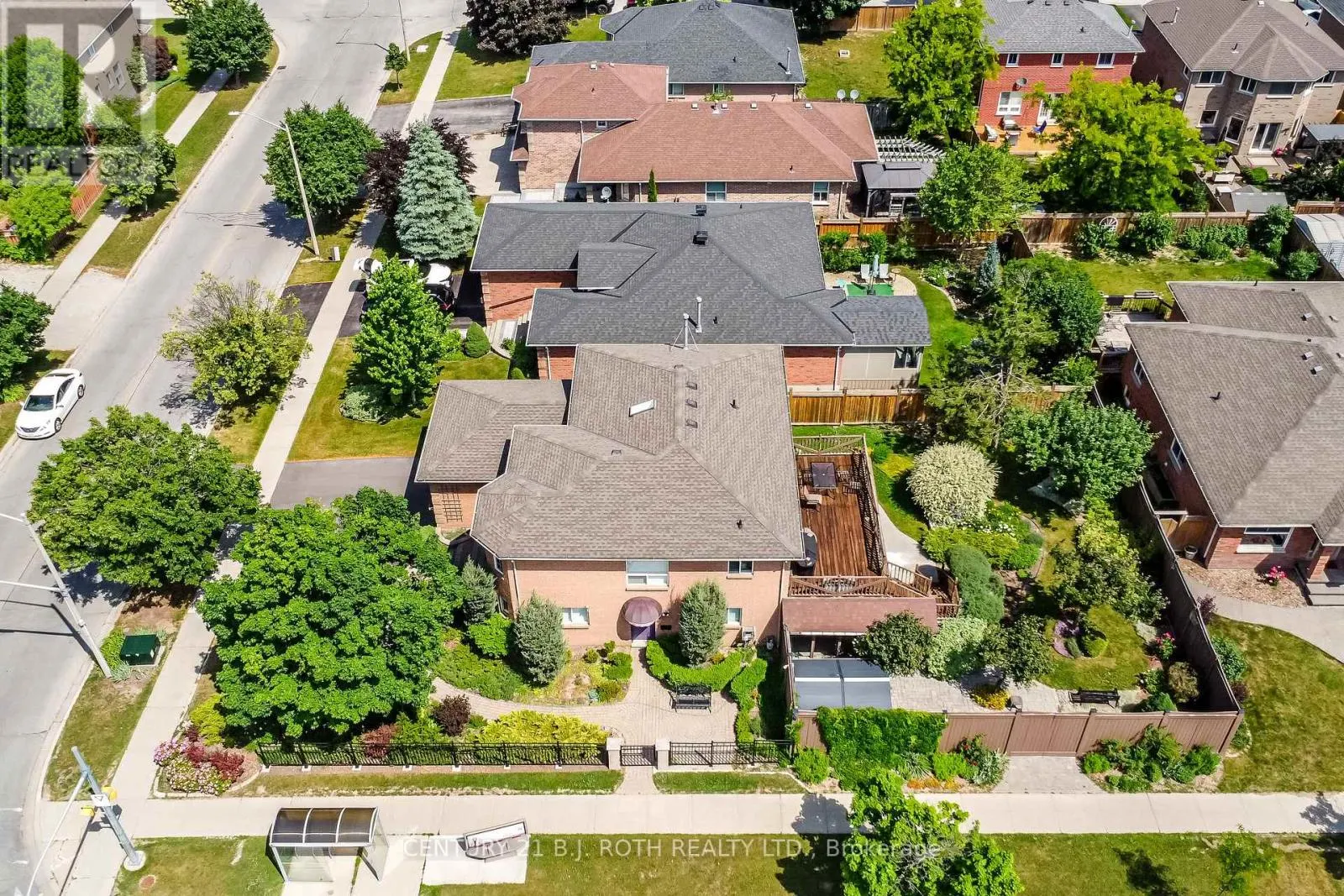 127 GOLDEN MEADOW ROAD