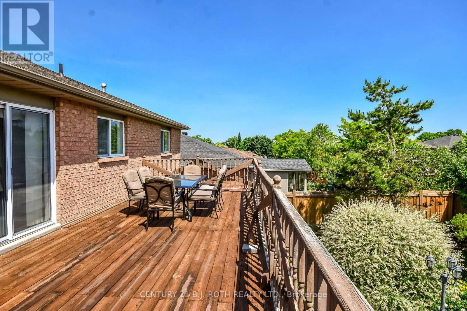 127 GOLDEN MEADOW ROAD
