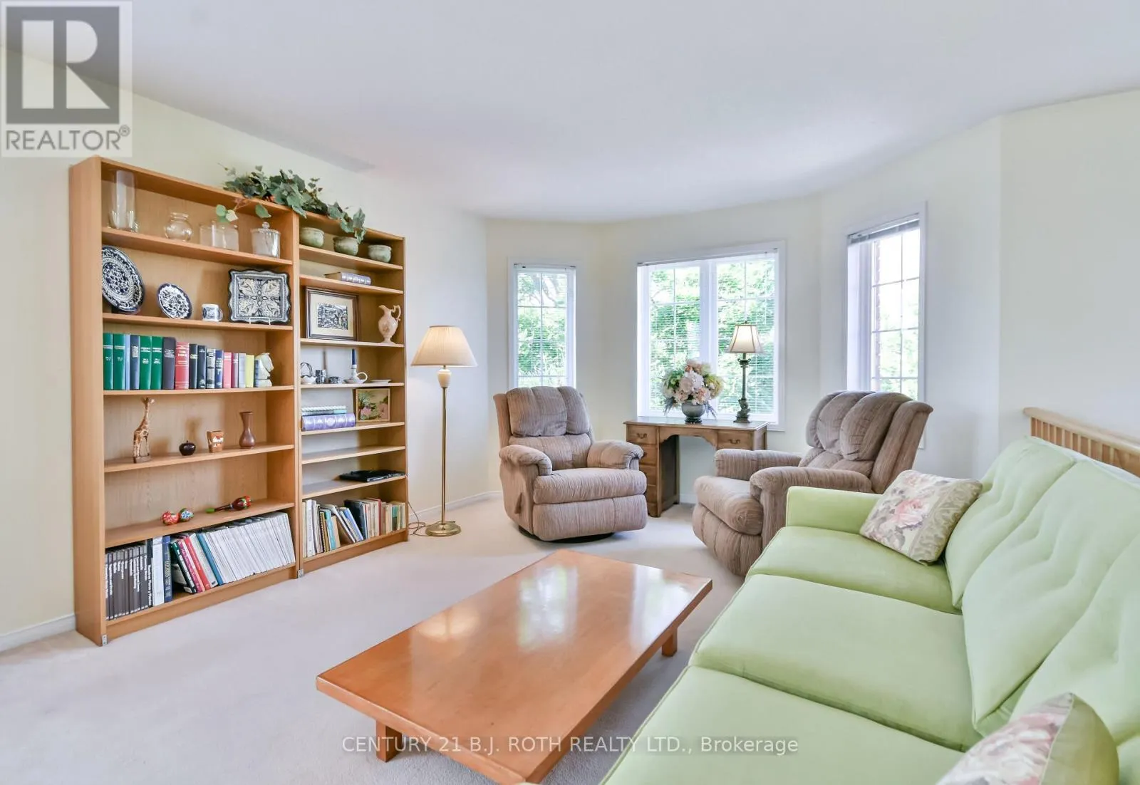 127 GOLDEN MEADOW ROAD