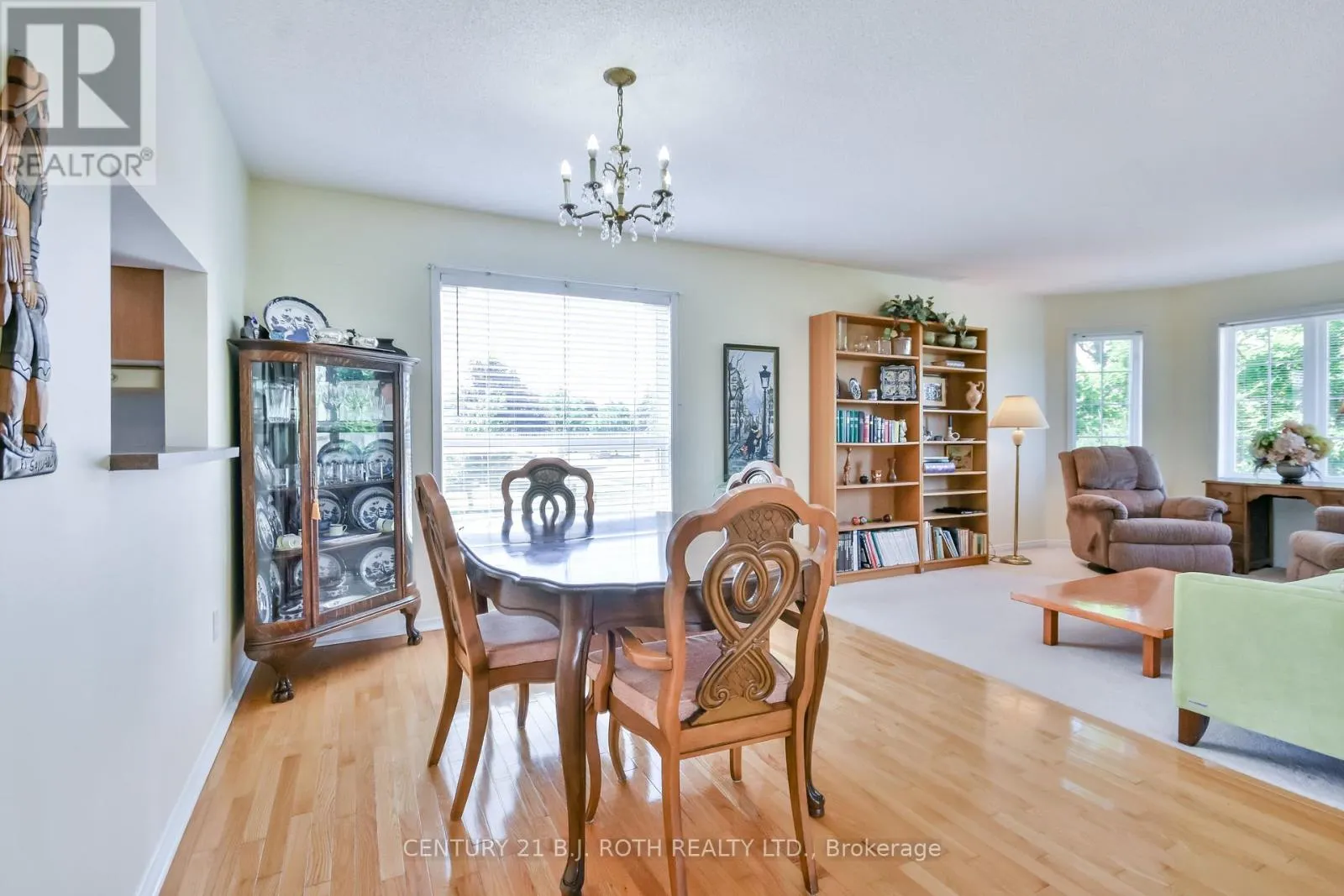 127 GOLDEN MEADOW ROAD