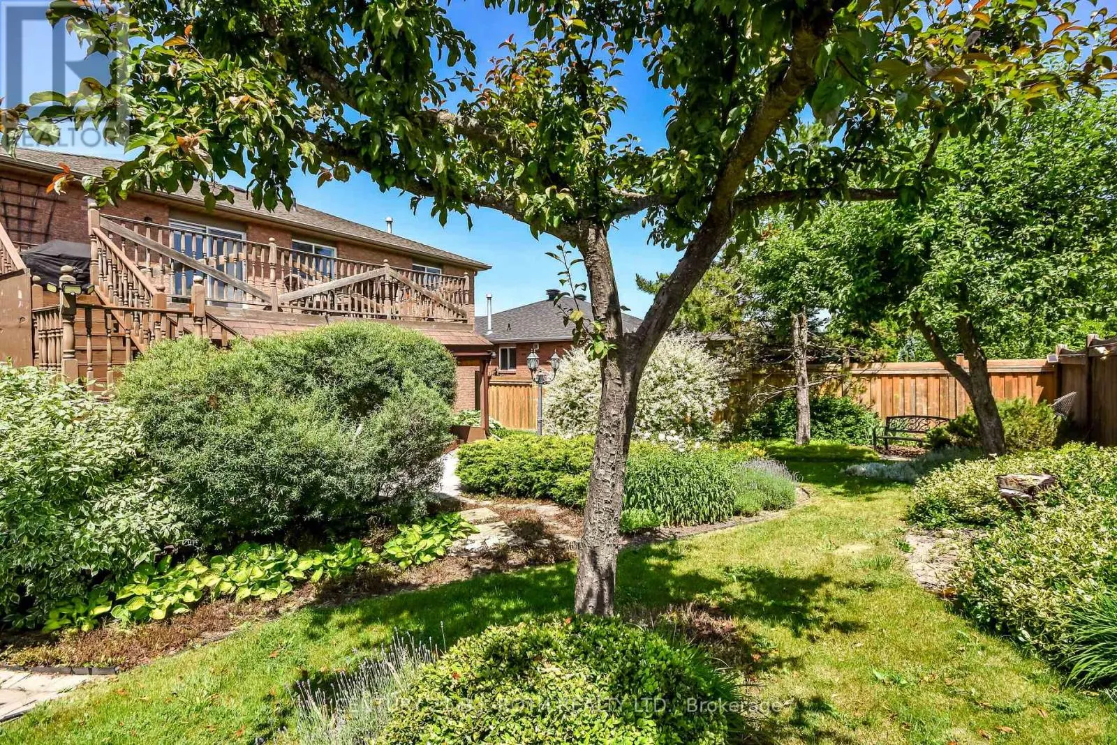 127 GOLDEN MEADOW ROAD