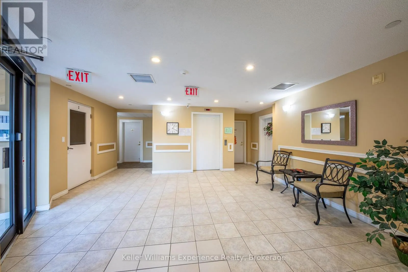 301 - 4 BECK BOULEVARD, #301