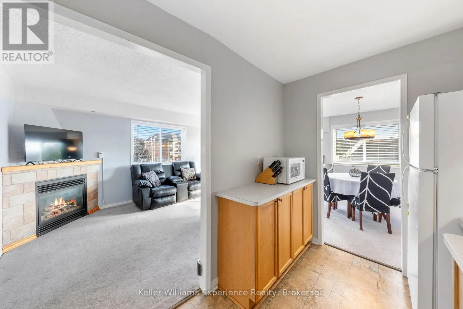301 - 4 BECK BOULEVARD, #301