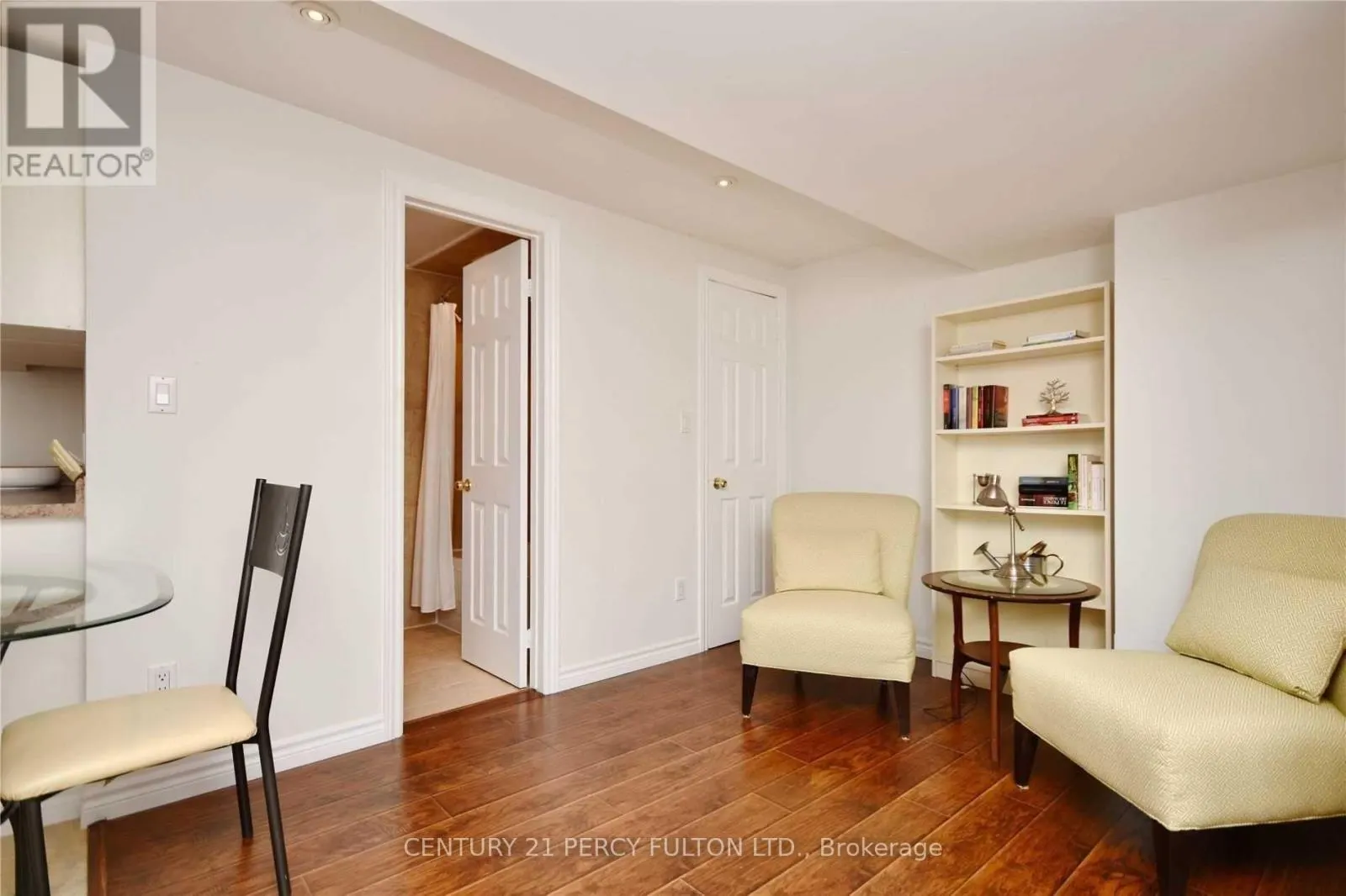 BSMT - 251 LIVINGSTONE STREET W