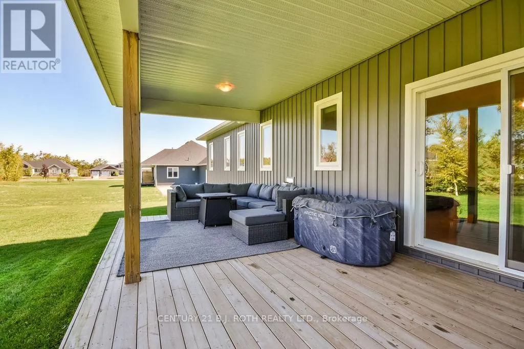51 CHESLOCK CRESCENT