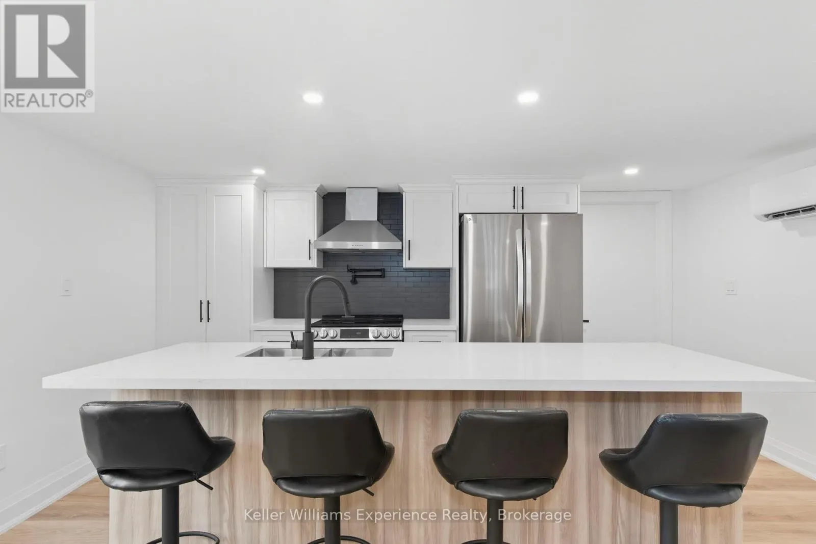 3355 MUSKOKA STREET