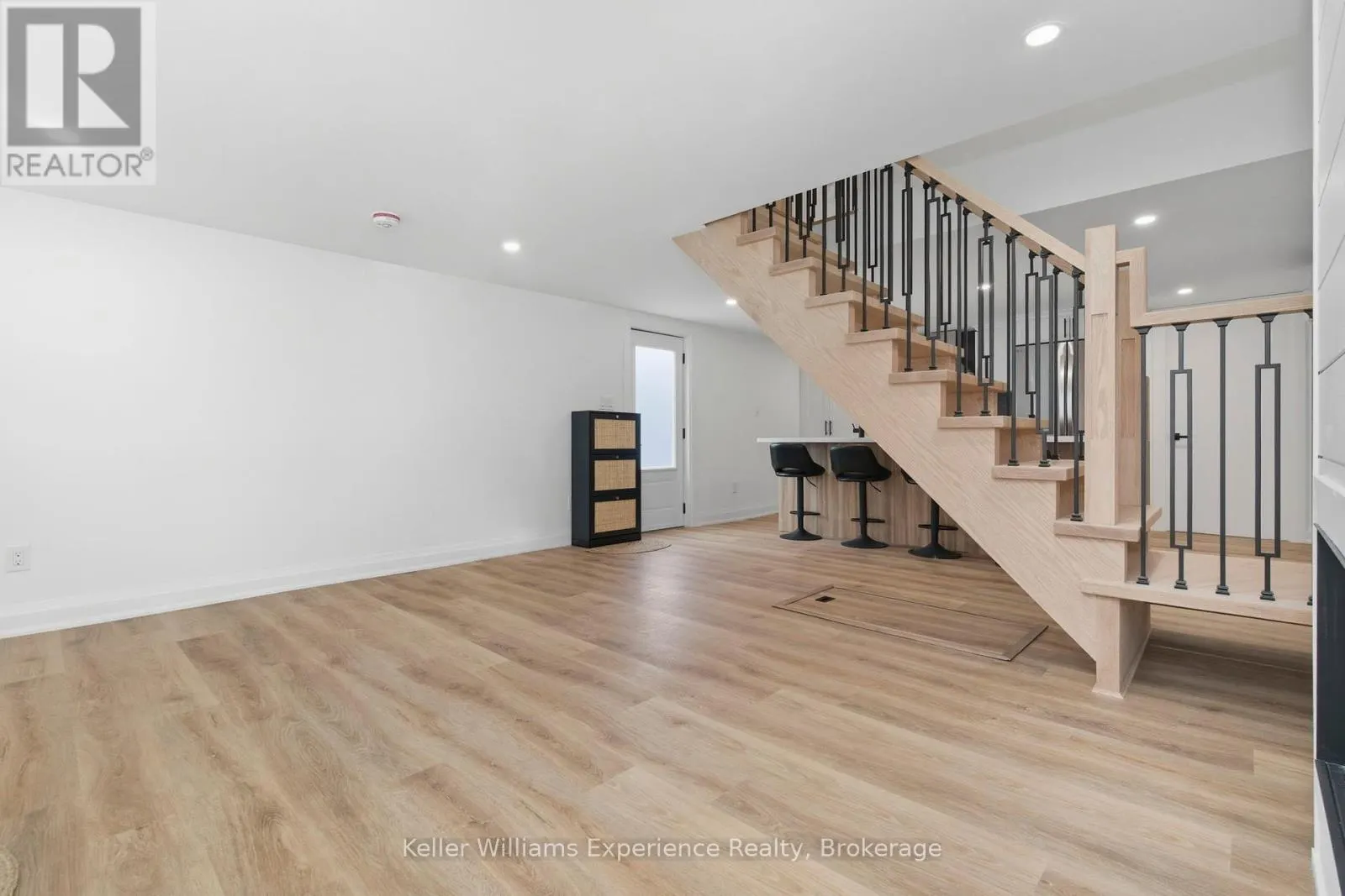 3355 MUSKOKA STREET