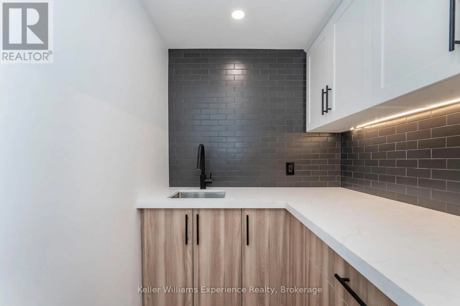3355 MUSKOKA STREET