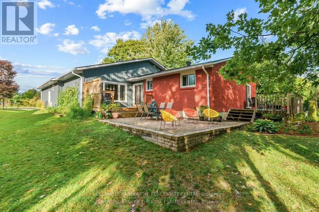 2656 WESTSHORE CRESCENT