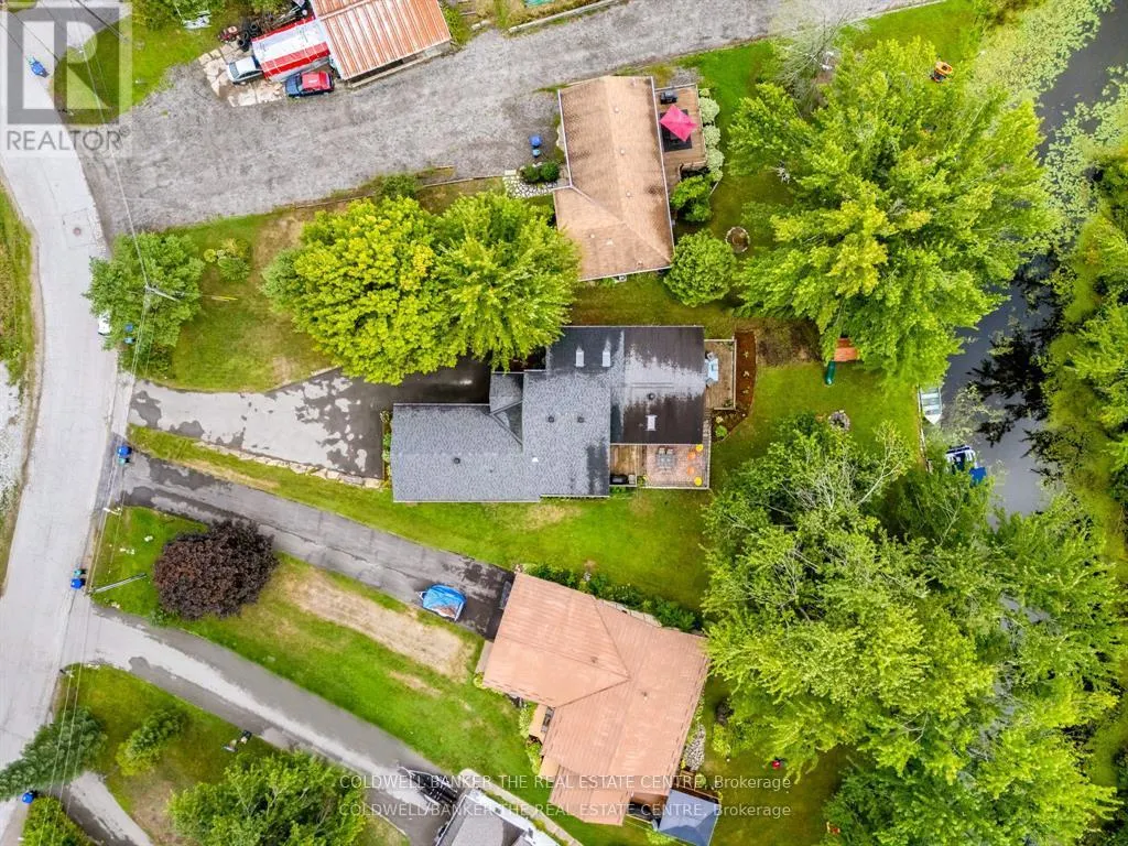 2656 WESTSHORE CRESCENT