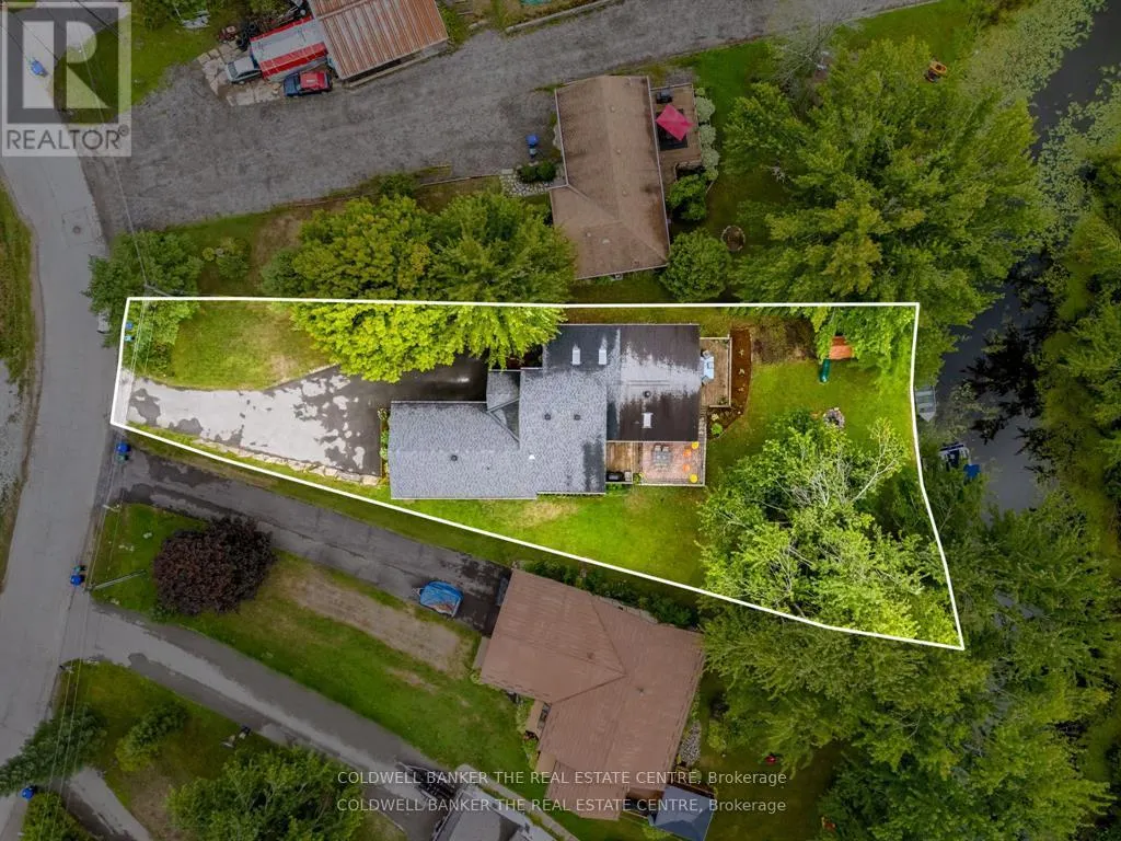 2656 WESTSHORE CRESCENT
