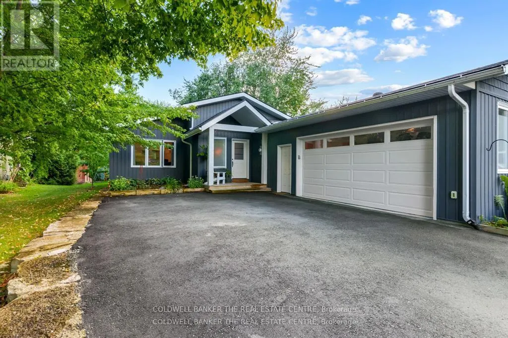 2656 WESTSHORE CRESCENT