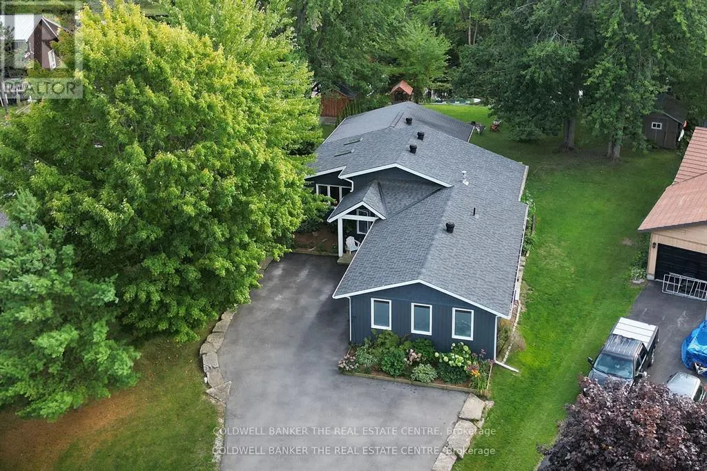 2656 WESTSHORE CRESCENT